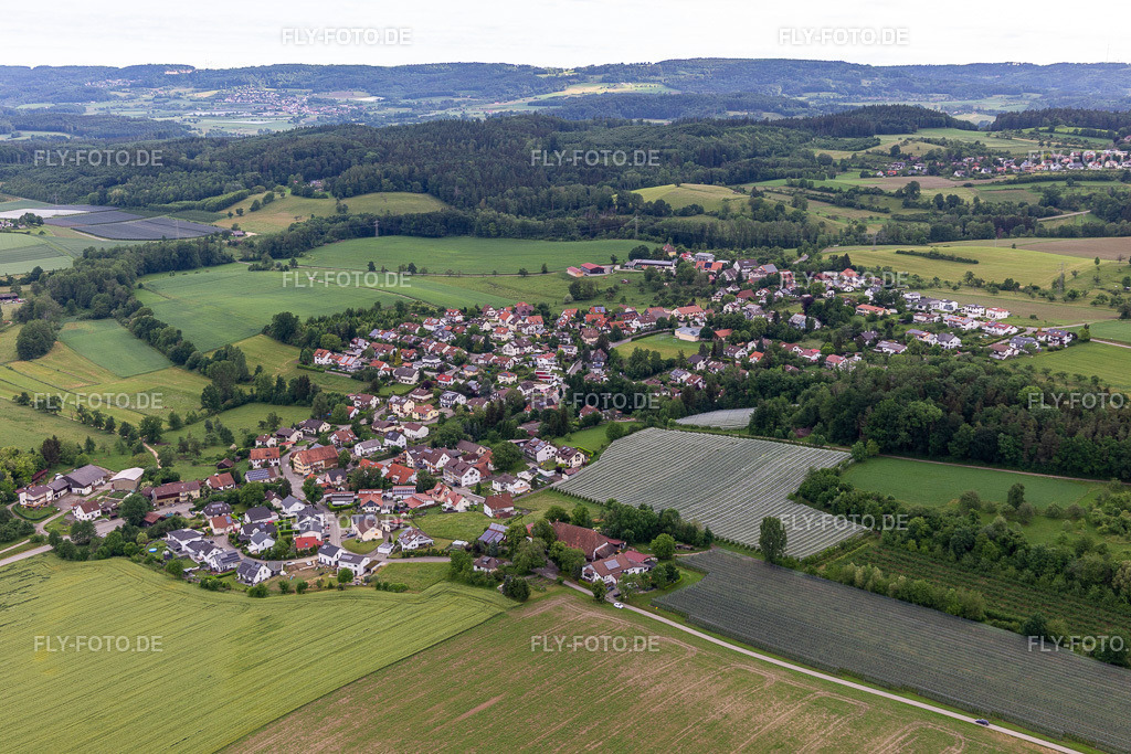 Unterstenweiler www.salem-baden.de | Luftbild: Unterstenweiler www.salem-baden.de im Ortsteil Unterstenweiler in Salem im Bundesland Baden-Württemberg in Deutschland. Foto: IMG_132010.jpg vom 26.05.2022 durch ©2025 Werner Riehm fly-foto.de/copyright - Realisiert mit Pictrs.com