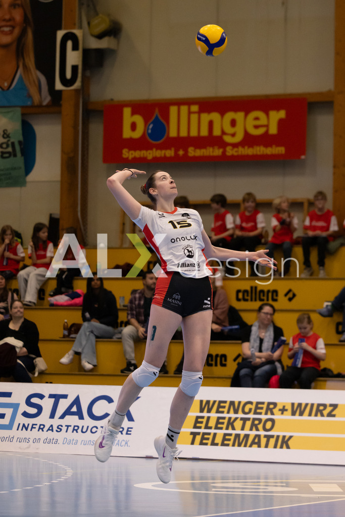 Volleyball I Frauen I Saison 2025-2026 I Volleyball NLA | Women I 1/4 Finals I VC Kanti Schaffhausen - BIWI Volleyball Franches-Montagnes I 21.02.2026 | 15 Vanina Membrez (CH) (BIWI VFM) – Mittelblock - Realisiert mit Pictrs.com
