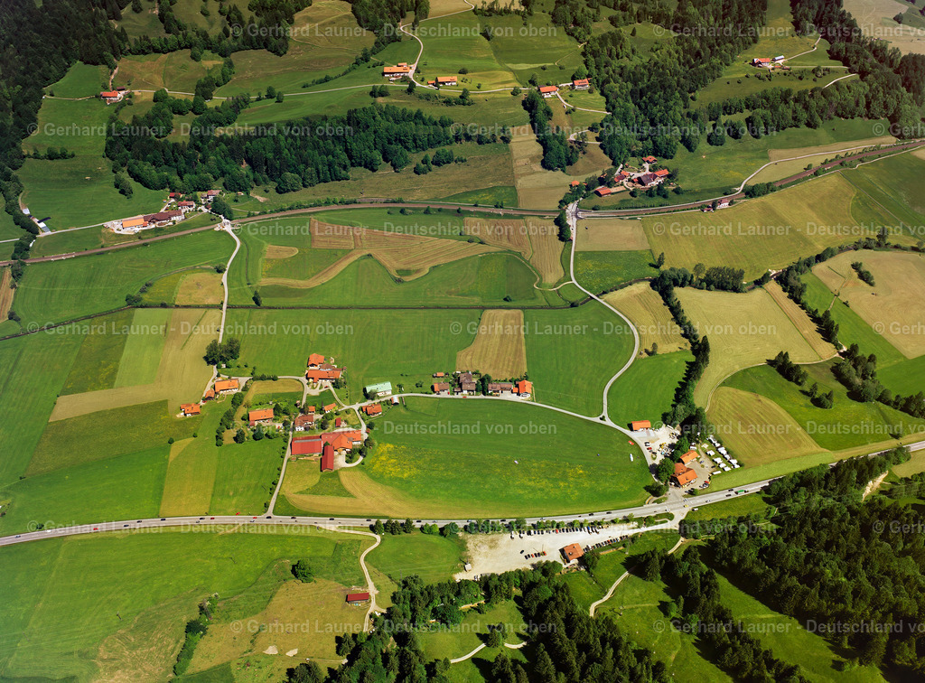 2227564 Ratholz Allgäu 21.05.2002  | Online-Shop für Luftbilder aus Deutschland. Seit über 45 Jahren baut Gerhard Launer das Luftbildarchiv mit unterschiedlichsten Themen stetig weiter aus.