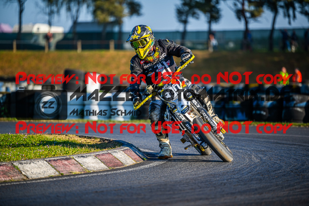 MaZZes_FotoMatrix_230916_3875 | UE40