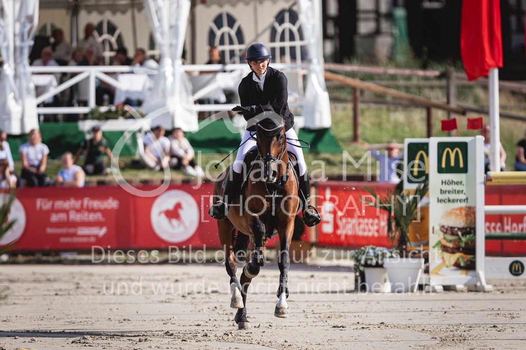 240714_BHO_GroßerPreis-604 | Deine schönsten Turniermomente als professionelle Fotos! Entdecke hochwertige Pferdesport-Fotografie im Online-Shop. Jetzt Fotos finden & bestellen!