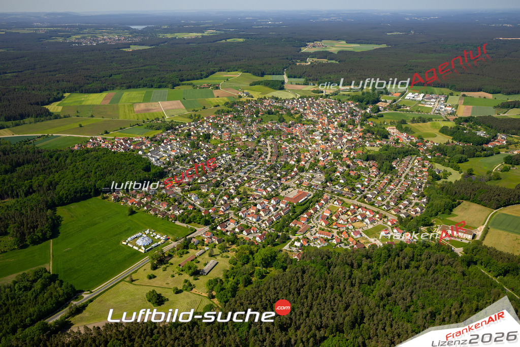 Das Luftbild zeigt  Pyrbaum - Die Luftaufnahme wurde 2023 vom UL-Flugzeug aus erstellt ( keine Drohne ) - Hochauflösende Luftaufnahme - Für grossformatige Ausdrucke geeignet. Die Geschenkidee !Mit Lizenz und Bildrechte bestellbar