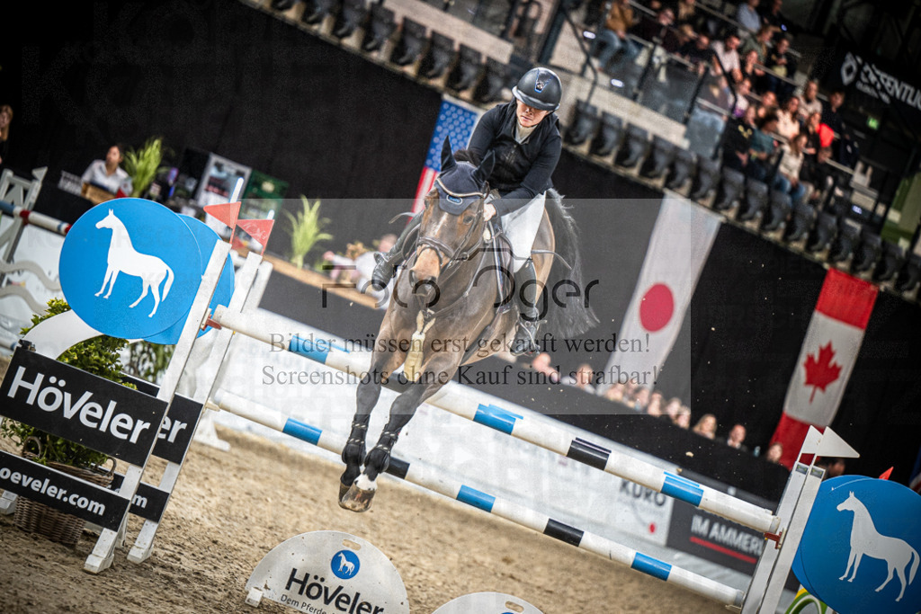 DOS_3456 | Entdecke hochwertige Reitturnierfotos von Foto Oger. Professionell, emotional und authentisch – jetzt Lieblingsmomente im Shop bestellen.Deutschlandweite Turnierfotografie. - Realisiert mit Pictrs.com