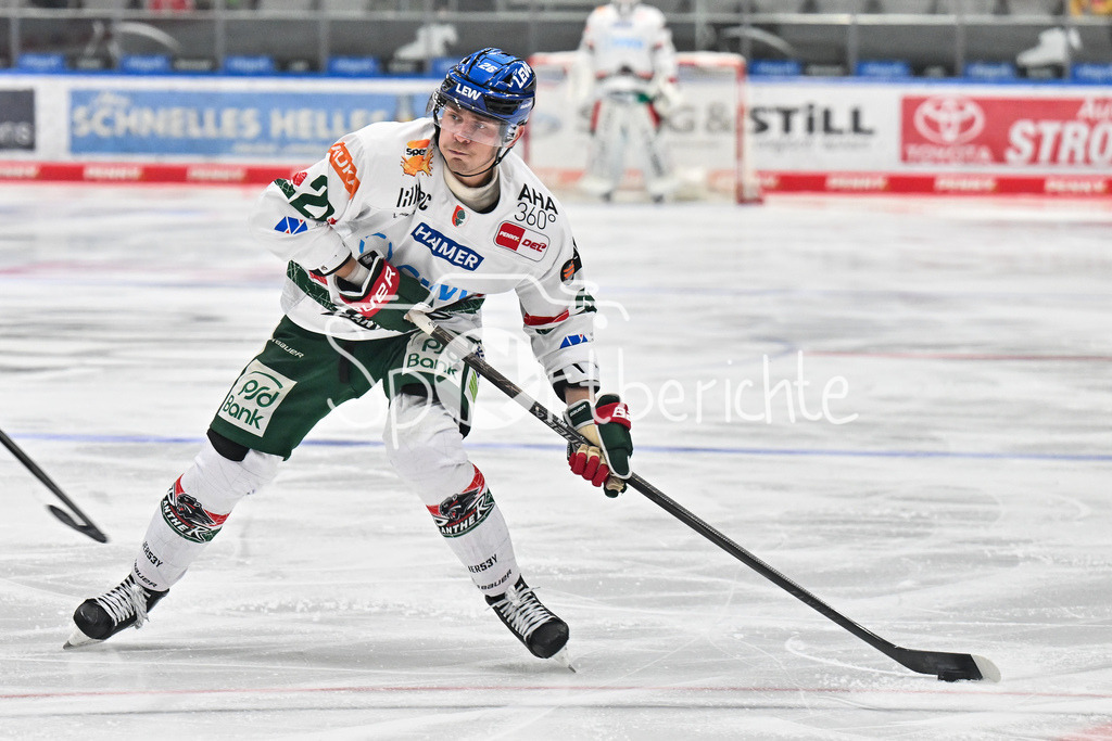 Augsburger Panther - Steinback Black Wings Linz | am Puck Alexander BLANK (Augsburger Panther 26) / Einzelfoto / Freisteller / Testspiel: Augsburger Panther - Steinback Black Wings Linz; Curt Frenzel Stadion am 05.09.2025