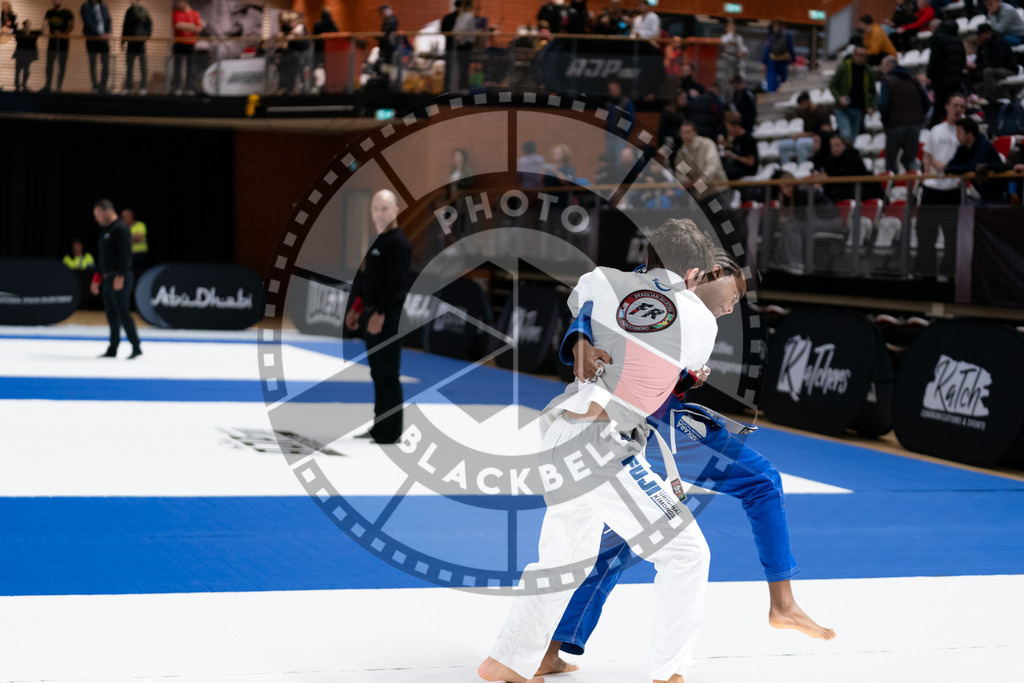 20241012PBB0966 | Athletes compete during the AJP Tour Europe Continental Jiu-Jitsu Youth Championship on October 12, 2024, in Almere near Amsterdam, Netherlands. © Chiara Dazi / photoblackbelt