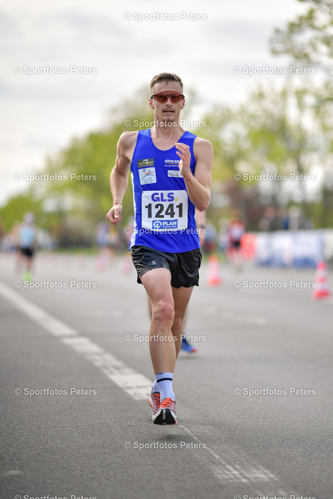_KP18663_1 | 13.04.2025, xkaix, Leichtathletik Deutsche Meisterschaft 2025, Straßengehen v.l. Jonathan Hilbert (LG Ohra Energie) - Realisiert mit Pictrs.com