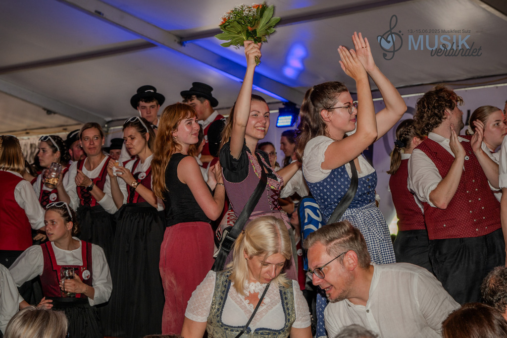 DSC_6334 | "Fussifoto.com – Ihr Ansprechpartner für hochwertige Fotografie! Entdecken Sie kreative Bilder und professionelle Dienstleistungen. Kontaktieren Sie uns für Ihre Projekte!"