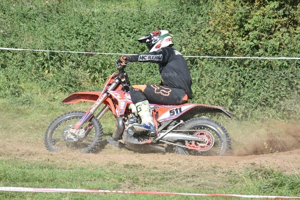 DSC_0162 | Sportfotografie , Motorsport, Motoross, Reitsport, Mointainbike, Enduro,
Landschaft , Outdoor, Eventfotografie, Landschaft, Bilder online bestellen - Realisiert mit Pictrs.com