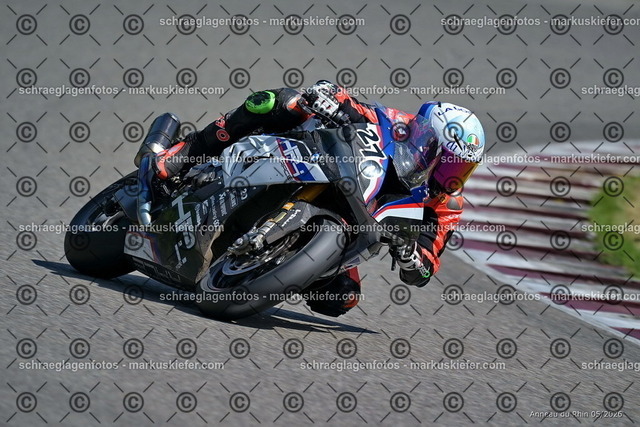26BT02-1231 | markuskiefer.com - Realisiert mit Pictrs.com