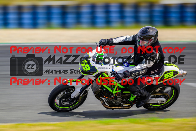 MaZZes_FotoMatrix_240725_6007705_2705 | GRUEN