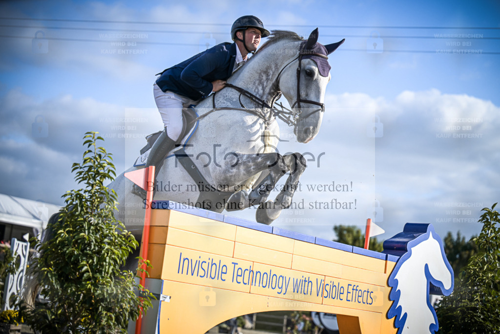 DOS_0926 | Entdecke hochwertige Reitturnierfotos von Foto Oger. Professionell, emotional und authentisch – jetzt Lieblingsmomente im Shop bestellen. - Realisiert mit Pictrs.com