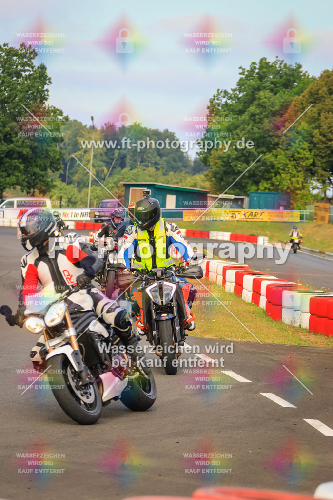 _DSK2148 | Hier findet Ihr Bilder von Touristenfahrten auf der Nürburgring Nordschleife oder von anderen Veranstaltungen die ich besucht habe. Viel Spass beim Durch Schauen 