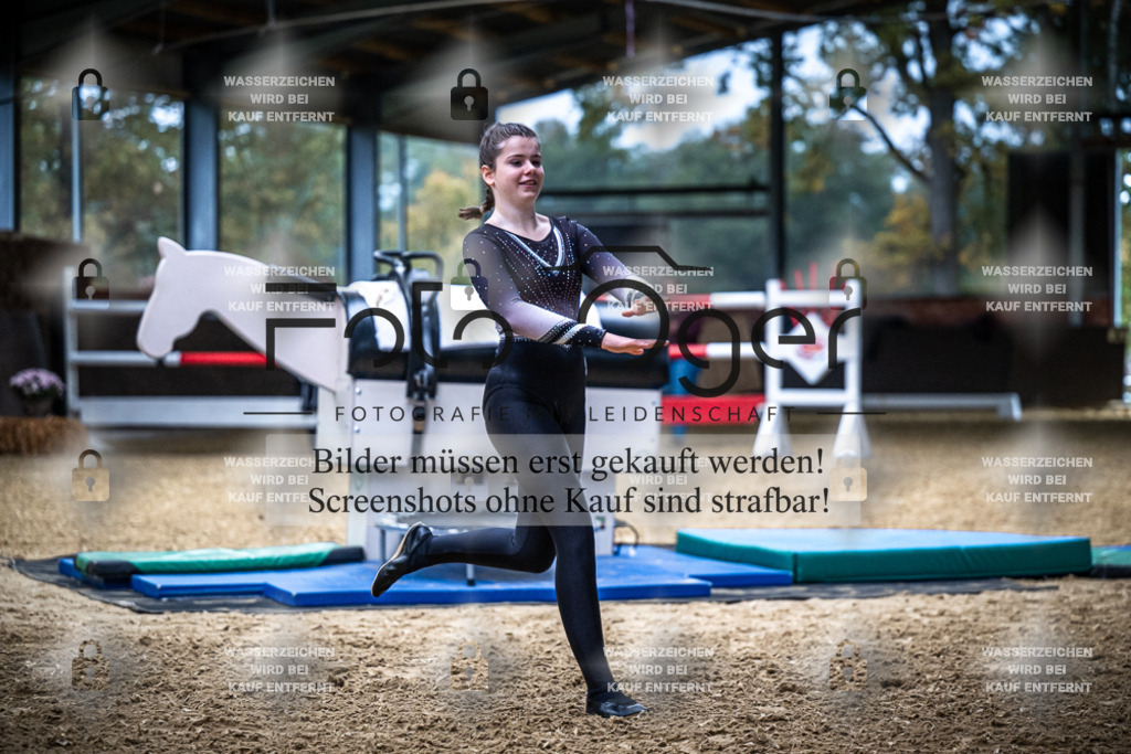 DOS_0617 | Entdecke hochwertige Reitturnierfotos von Foto Oger. Professionell, emotional und authentisch – jetzt Lieblingsmomente im Shop bestellen.Deutschlandweite Turnierfotografie. - Realisiert mit Pictrs.com