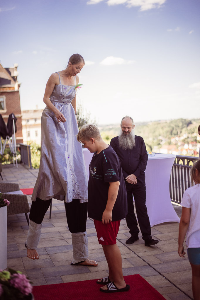 Summ Summ Salsa | Kinderkonzert Summ Summ Salsa mit Klazz Brothers & Cuba Percussion im Forte Belvedere Leisnig zum Festival Hallo Leisnig 2022. - Realisiert mit Pictrs.com