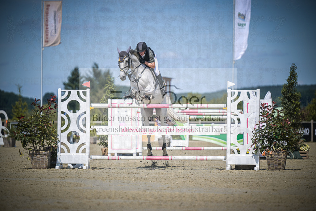 DOS_2753 | Entdecke hochwertige Reitturnierfotos von Foto Oger. Professionell, emotional und authentisch – jetzt Lieblingsmomente im Shop bestellen.Deutschlandweite Turnierfotografie. - Realisiert mit Pictrs.com