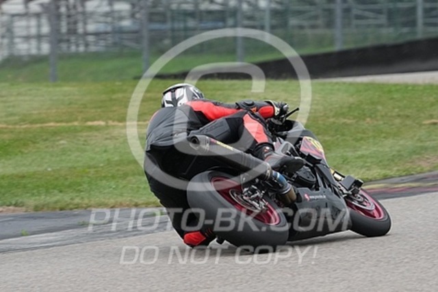 2023_09_18_PBK_14152 | Sportfotografie; SlowMotion; Video; Rennstrecke; Hafeneger; Speer; Racing; RSE; BMW; CBO; Trackday; Motorsportarena; Hockenheimring; Brno; Most; Barcelona; Valencia