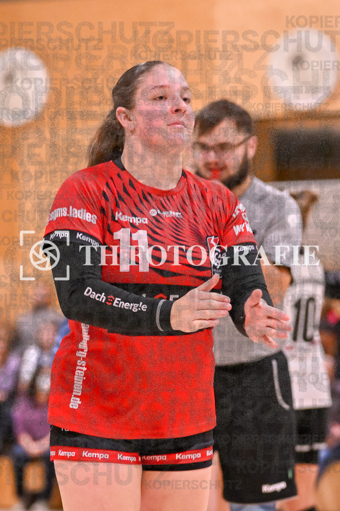 GER, SG Maulburg/Steinen - HSG Dreiland, Frauen-Handball, Oberliga Suedbaden, 3. Spieltag, Saison 2024/2025, 12.10.2024 | Laura Traeber (SG Maulburg/Steinen, #11) mit Emotion.GER, SG Maulburg/Steinen - HSG Dreiland, Frauen-Handball, Oberliga Suedbaden, 3. Spieltag, Saison 2024/2025, 12.10.2024Foto: TH Fotografie/Thomas Hess
