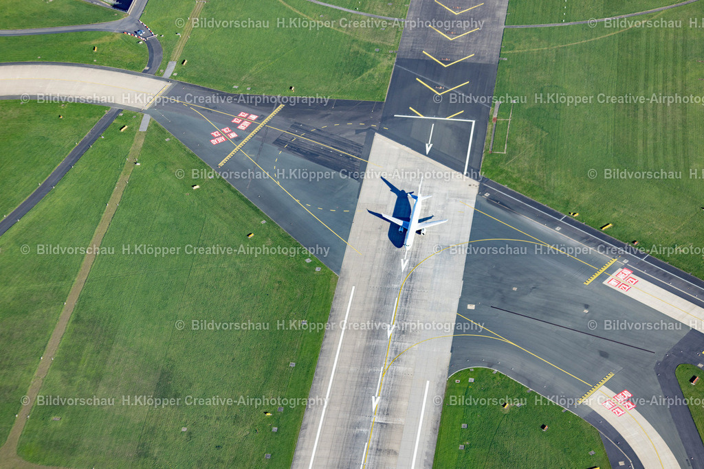 luftbild-duesseldorf-airport-23l-8720 | Luftbildfotografie Hermann Klöpper - Realisiert mit Pictrs.com