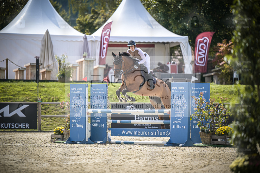 DOS_6232 | Entdecke hochwertige Reitturnierfotos von Foto Oger. Professionell, emotional und authentisch – jetzt Lieblingsmomente im Shop bestellen. - Realisiert mit Pictrs.com