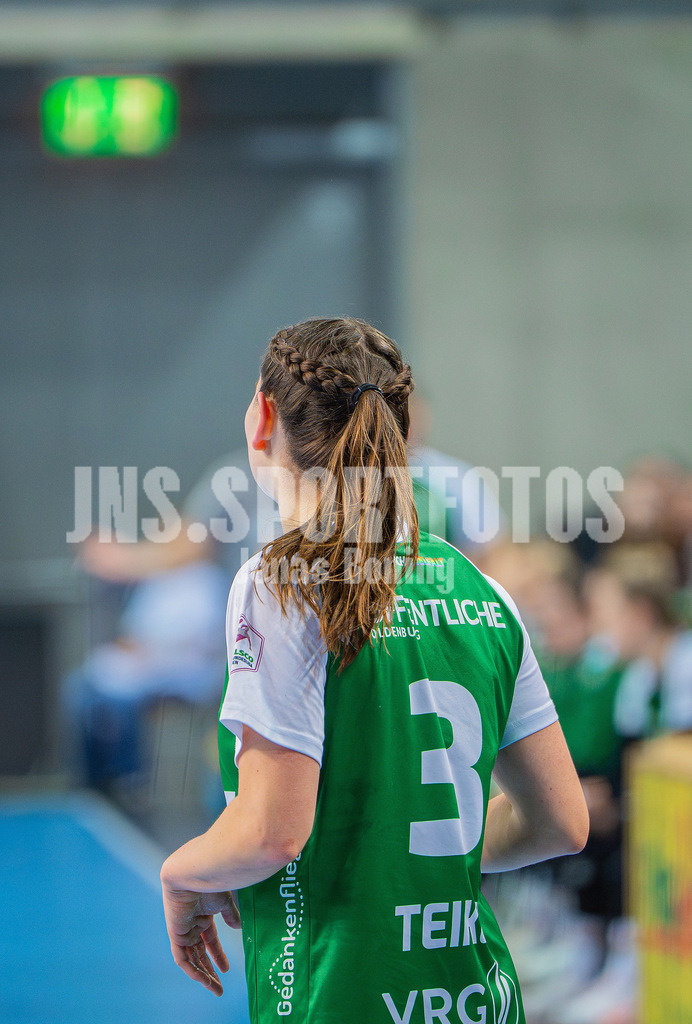 Handball I Frauen I Saison 2025-2026 I 1. HBF I 15. Spieltag I VFL Oldenburg - SV Union Halle-Neustadt 0043 | Lana Teiken (3, VfL Oldenburg) - Realisiert mit Pictrs.com