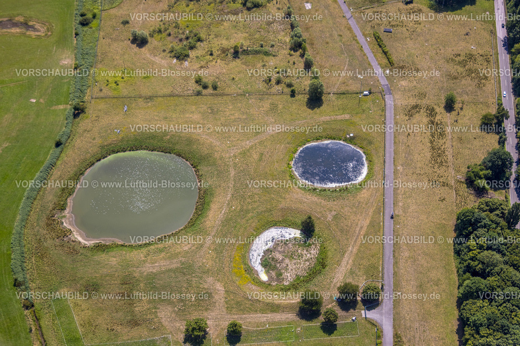 Hamm250702420Uentrop | Luftbild, RWE Kraftwerk Westfalen, Wiesenfläche der ehemaligen Kühltürme, Uentrop, Hamm, Ruhrgebiet, Nordrhein-Westfalen, Deutschland