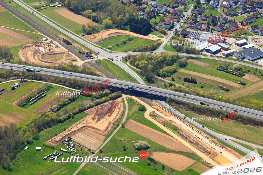 Die Luftaufnahme der Stadt Zueckshuter-forst wurde vom UL-Flugzeug heraus erstellt ( keine Drohne )- hohe Auflösung für beste Qualität
