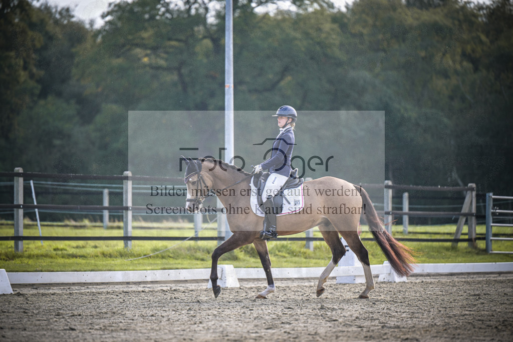 DOS_B023 | Entdecke hochwertige Reitturnierfotos von Foto Oger. Professionell, emotional und authentisch – jetzt Lieblingsmomente im Shop bestellen.Deutschlandweite Turnierfotografie. - Realisiert mit Pictrs.com