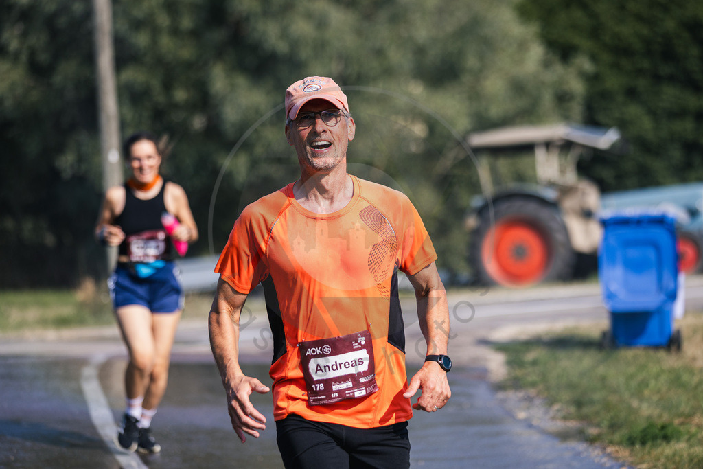 2026-07-26 Halbmarathon Moenchsdeggingen - 00301 | bastis.photos - Realisiert mit Pictrs.com