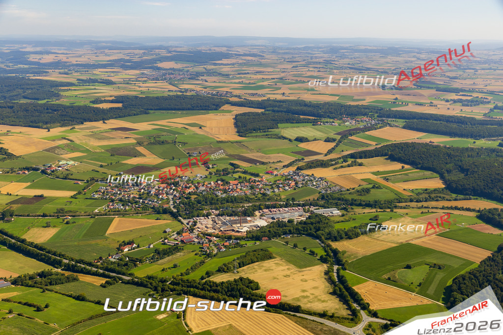 Bonenburg Warburg Bild- Das Luftbild wurde 2025 vom UL-Flugzeug heraus erstellt ( keine Drohne bzw. Drohnenaufnahme ) - Hochauflösende Luftaufnahme -Nicht vergleichbar mit Google Maps oder Satelittenbilder- Die Geschenkidee !Mit Lizenz und Bildrechte bestellbar - CC
