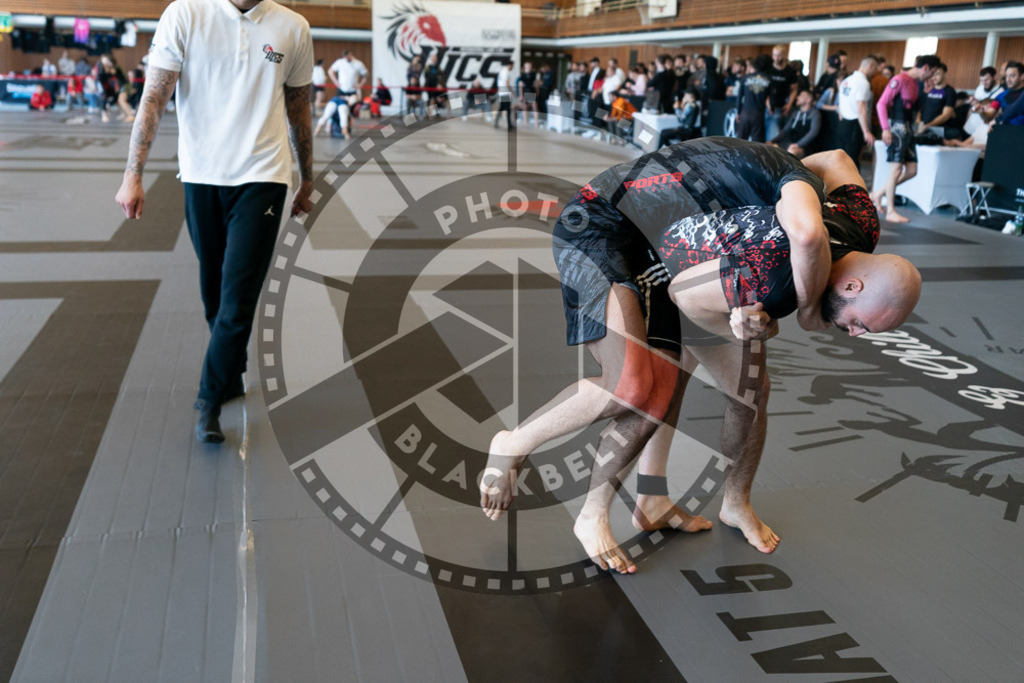 20250329PBB1845 | Fighters compete during the International Luta Livre (ILLCS) Germany IX Spring 2025 Competition spring on March 29, 2025 in Hannover, Germany.© Chiara Dazi
