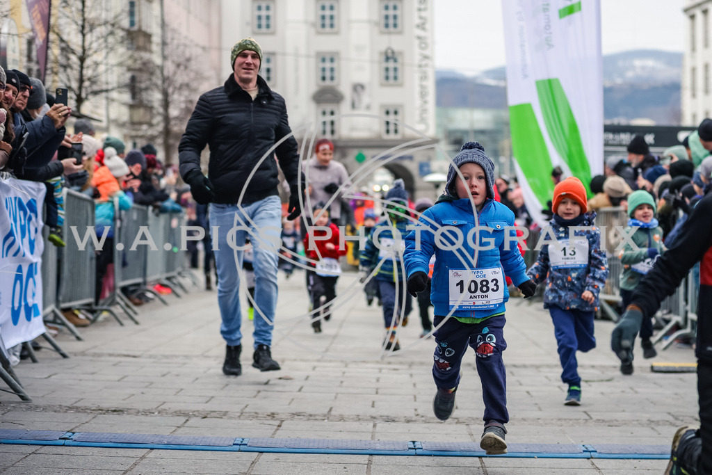 SILVESTERLAUF LINZ 25 | Linz, AUSTRIA, 31. Dezember 25, TRIRUN SILVESTERLAUF LINZ 25 , Image shows: 
Photo: WAPICS / BINDER Manuel