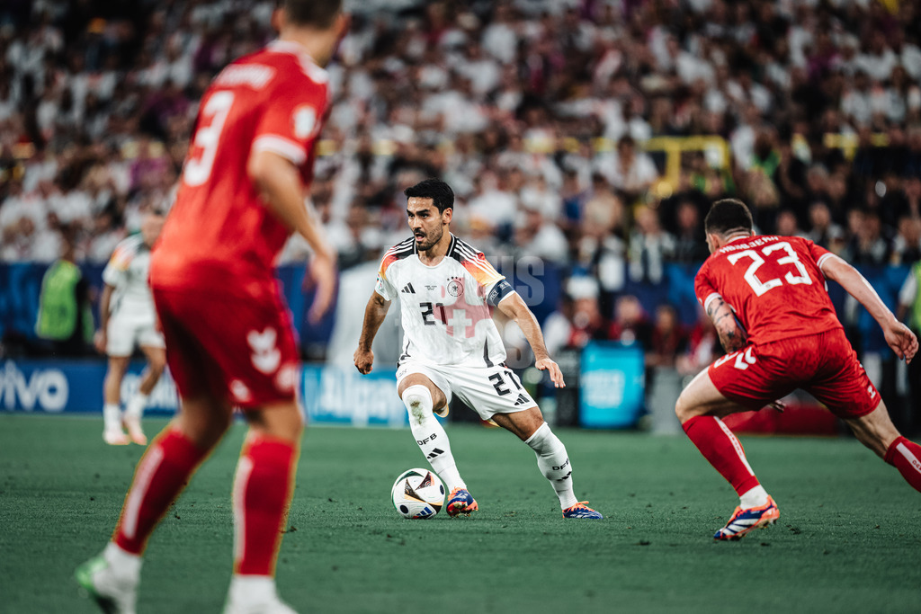 Fußball | Herren | UEFA-Fußball-Europameisterschaft 2024 | Achtelfinale | Deutschland vs. Dänemark | 29.06.2024 | Ilkay Gündogan (#21, Deutschland) am Ball