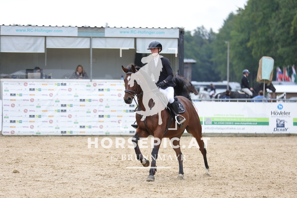 0P6A5536 | Willkommen bei Brunnmayr - Design & Fotografie – Ihrem Spezialisten für Reitturniere und Pferdeveranstaltungen in Oberösterreich, Salzburg und Bayern! Seit über 17 Jahren sind wir leidenschaftlich dabei.