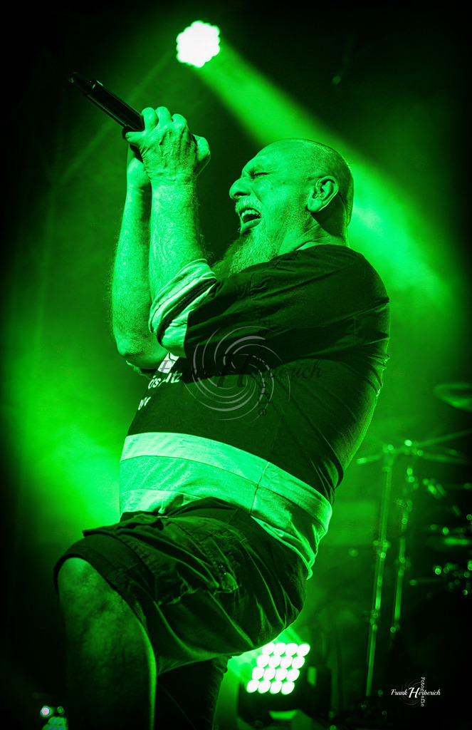 Justice 23.12.2025 | Frank Herberich Fotografie, Frank Herberich, Fotografie, Hochzeit, Portrait, St. Peter Ording, Ording, Westerhever, Nordsee, Frank Fotografie, Hardheim,  Odenwald,Walldürn, Band,Eventfotografie - Realisiert mit Pictrs.com