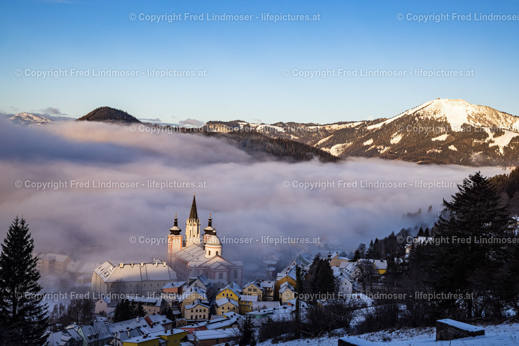 Mariazell Basilika Morgennebel Stehralm 3112020-0520 | Fotos und Fotoprodukte - Realisiert mit Pictrs.com