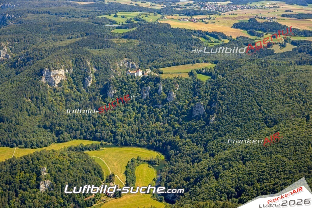 Das Luftbild zeigt :  Beuron - Die Luftaufnahme wurde 2024 vom UL-Flugzeug aus erstellt ( keine Drohne ) - Hochauflösende Luftaufnahme - Für grossformatige Ausdrucke geeignet. Die Geschenkidee !Mit Lizenz und Bildrechte bestellbar