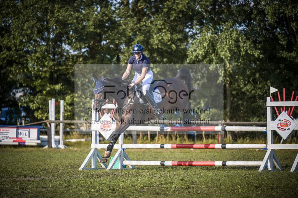 DOS_0462 | Entdecke hochwertige Reitturnierfotos von Foto Oger. Professionell, emotional und authentisch – jetzt Lieblingsmomente im Shop bestellen.Deutschlandweite Turnierfotografie. - Realisiert mit Pictrs.com