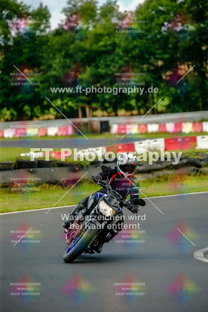 VBK-5022 | Hier findet Ihr Bilder von Touristenfahrten auf der Nürburgring Nordschleife oder von anderen Veranstaltungen die ich besucht habe. Viel Spass beim Durch Schauen 