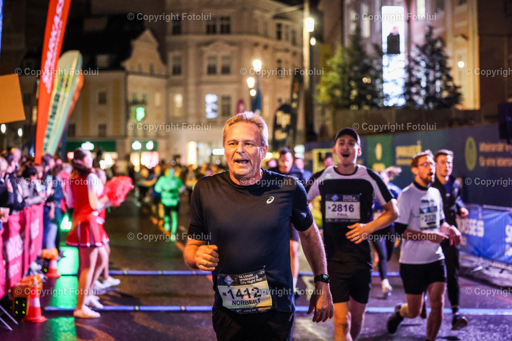 A-BINDER_20250925_0075 | LINZ, AUSTRIA,25.Sept.25 - NIGHT RUN LINZ. Image shows Photo: Sportmediapics.com/ Manfred Binder