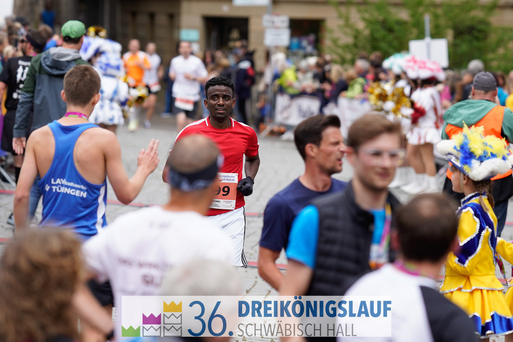 VR Bank Hauptlauf 10km | 3königslauf 2022 VR Bank Hauptlauf - Realisiert mit Pictrs.com