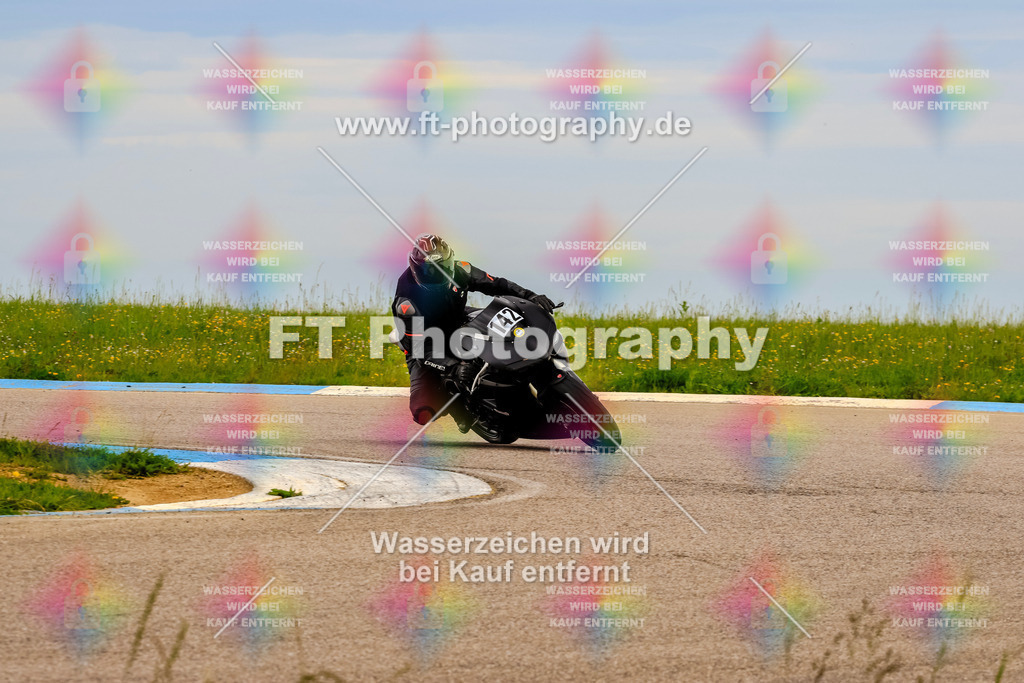 MotoTeam-2598 | Hier findet Ihr Bilder von Touristenfahrten auf der Nürburgring Nordschleife oder von anderen Veranstaltungen die ich besucht habe. Viel Spass beim Durch Schauen 