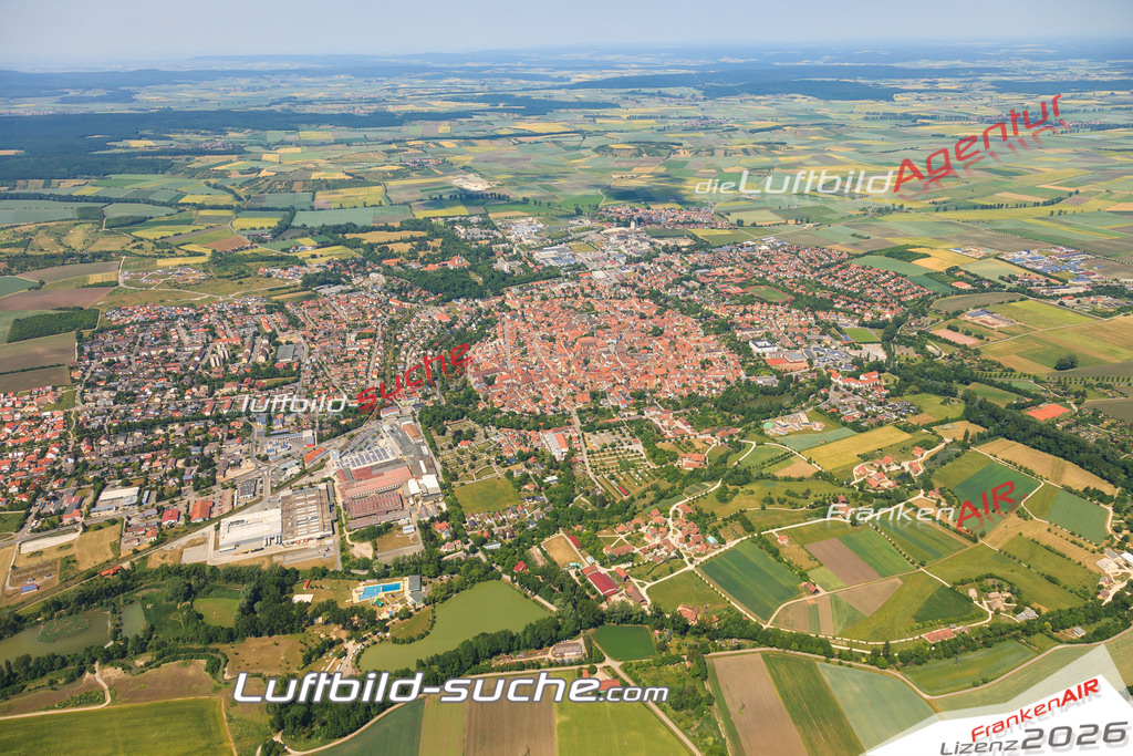 Luftbild von  Bad-windsheim - Luftaufnahme wurde 2015 von https://frankenair.de mittels Flugzeug (keine Drohne) erstellt - die Geschenkidee