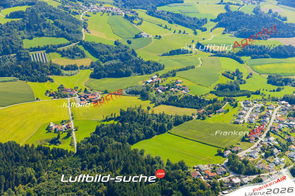 Luftbild Vs Google Maps  Denkhof  Büchlberg -Das Luftbild wurde 2025 vom UL-Flugzeug heraus erstellt ( keine Drohne ) - Hochauflösende Luftaufnahme -Nicht vergleichbar mit Google Maps oder Satelittenbilder- Die Geschenkidee !Mit Lizenz und Bildrechte bestellbar