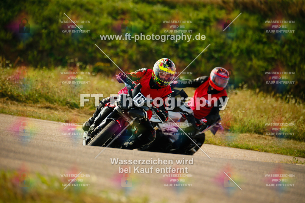 _MOT6423 | Hier findet Ihr Bilder von Touristenfahrten auf der Nürburgring Nordschleife oder von anderen Veranstaltungen die ich besucht habe. Viel Spass beim Durch Schauen 