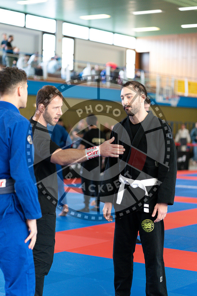 20250510PBB0581 | Athletes compete during the JJLG Berlin Open Jiu-Jitsu Championship on May 10, 2025 in Berlin, Germany. © Chiara Dazi / photoblackbelt