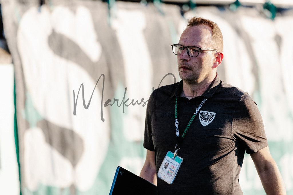 20250509-scp-bsc-0232 | Das ist die Fotodatenbank für authentische Sportfotografie aus Münster: Markus Paletta fotografiert Teams, Sportler:innen, Kinder, Events & Unternehmen. - Realisiert mit Pictrs.com