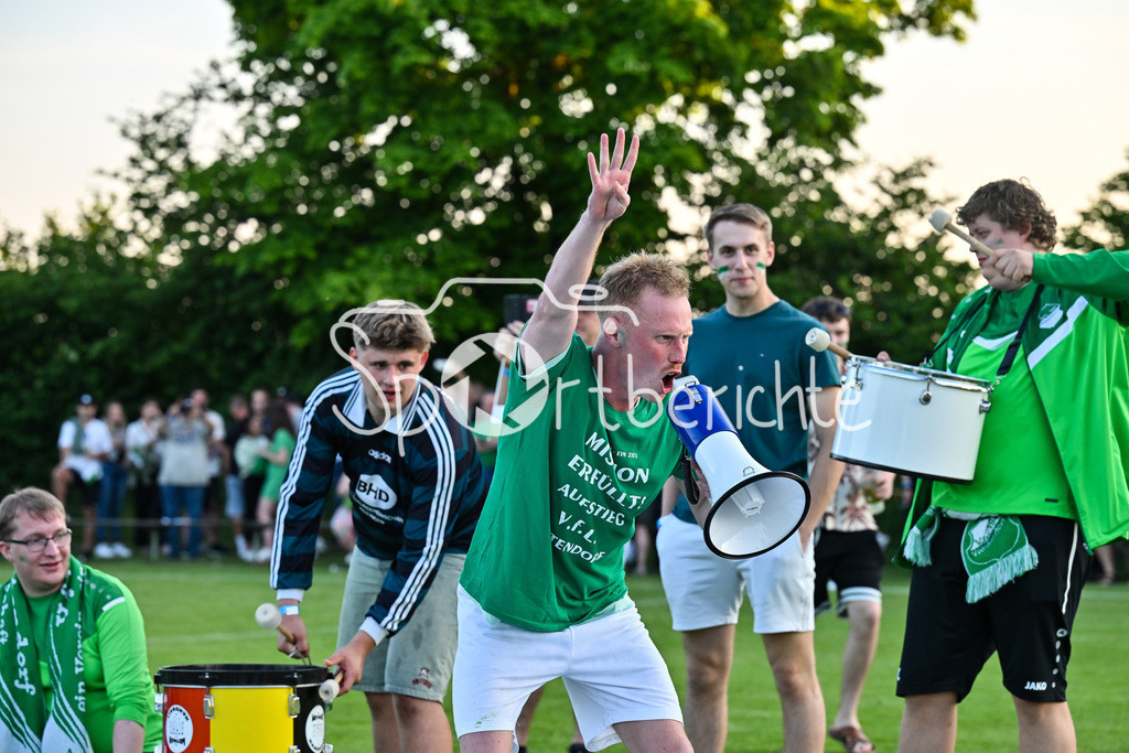 FC Emersacker - VfL Westendorf | Professionelle Sportfotos aus den Bereichen Fußball, Eishockey, Handball und vieles mehr. Ob Sieg oder Niederlage
