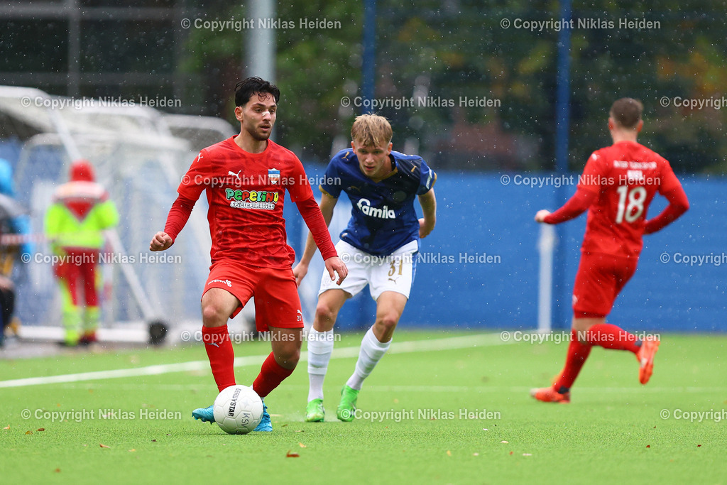 NH_HolsteinKielU23_InterTürksporKiel_FlensOberliga_05102025 | #20 Ömer Faruk Sönmez (Inter Türkspor Kiel)Fußball I Herren I Flens Oberliga I Saison 2025-2026  I 11. Spieltag I Holstein Kiel U23 - Inter Türkspor Kiel I 05.10.2025 I Citti-Fußball-Park