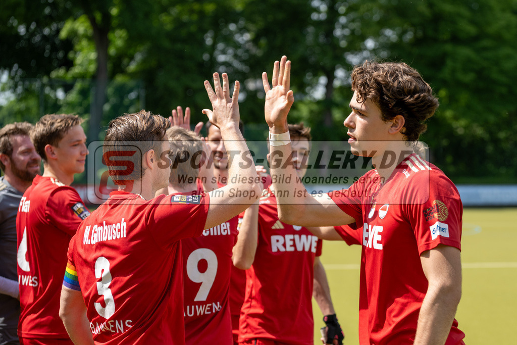 SFE_20240511_0034 | Köln, Deutschland, 11.05.2024:  in Aktion waehrend des Spiels der Feldhockey 1. Bundesliga Herren zwischen VF 2/2 Crefelder HTC - Rot Weiss Köln im KTHC Stadion Rot-Weiss Köln Tennis and Hockey Club am 11.05.2024 in Köln, Deutschland. (Foto von Stephan Fehrmann)

Köln, Germany, 11.05.2024:  in action during the game of Feldhockey 1. Bundesliga Herren between VF 2/2 Crefelder HTC - Rot Weiss Köln in KTHC Stadion Rot-Weiss Köln Tennis and Hockey Club at 11.05.2024 in Köln, Deutschland. (Foto from Stephan Fehrmann)