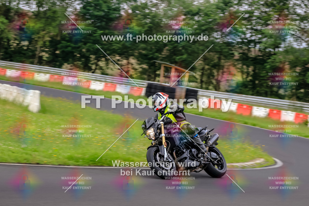 VBK-6213 | Hier findet Ihr Bilder von Touristenfahrten auf der Nürburgring Nordschleife oder von anderen Veranstaltungen die ich besucht habe. Viel Spass beim Durch Schauen 